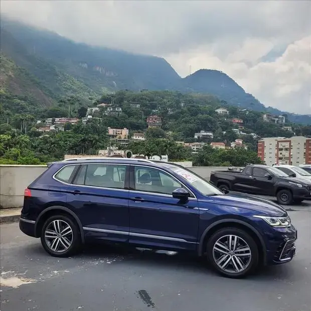 Volkswagen TIGUAN 2.0 300 TSI GASOLINA ALLSPACE R-LINE AUTOMÁTICO
