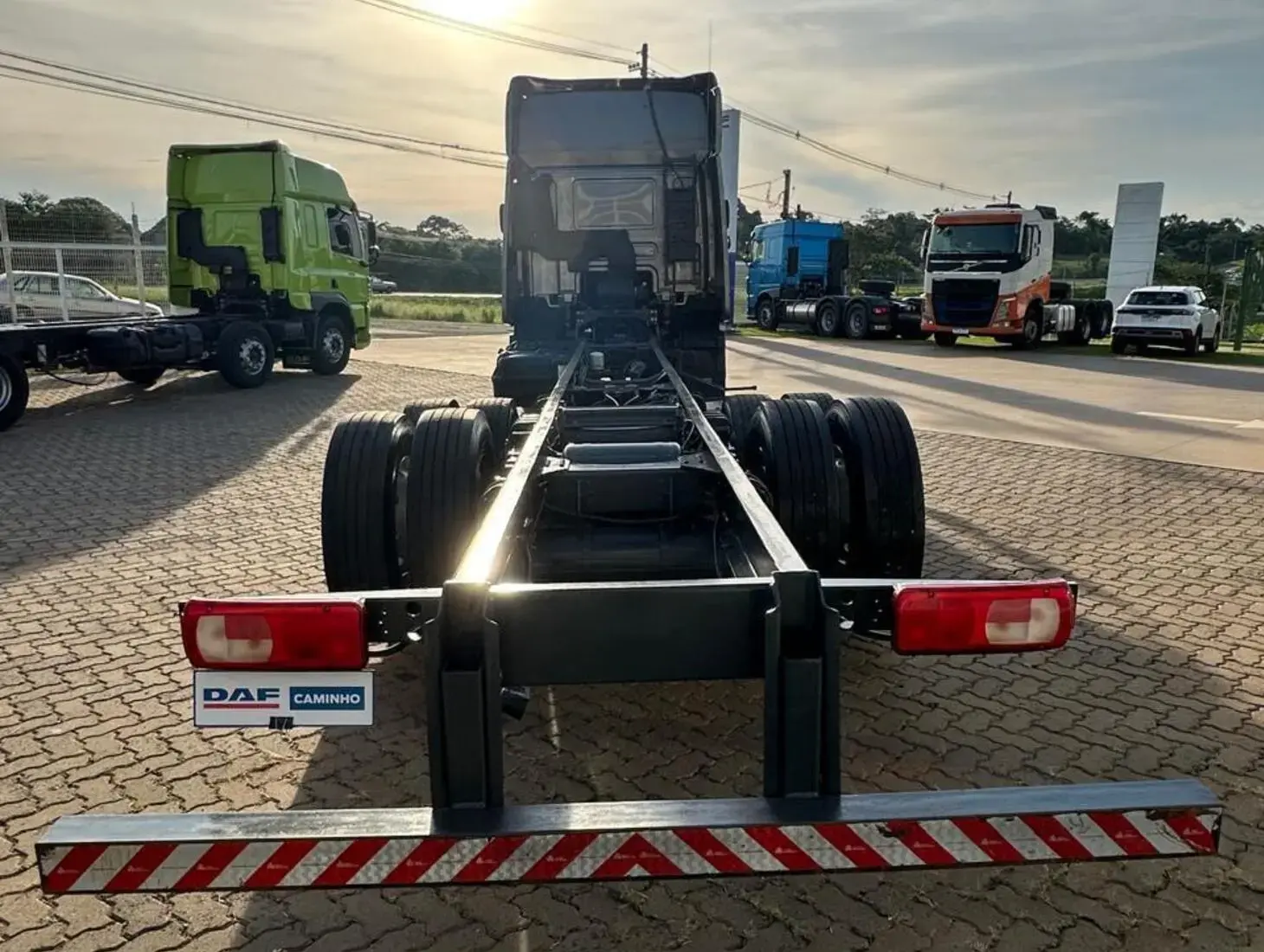 galeria DAF CF FAS 300 6x2