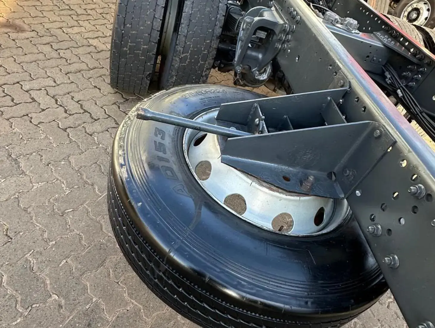 galeria DAF CF FAS 300 6x2