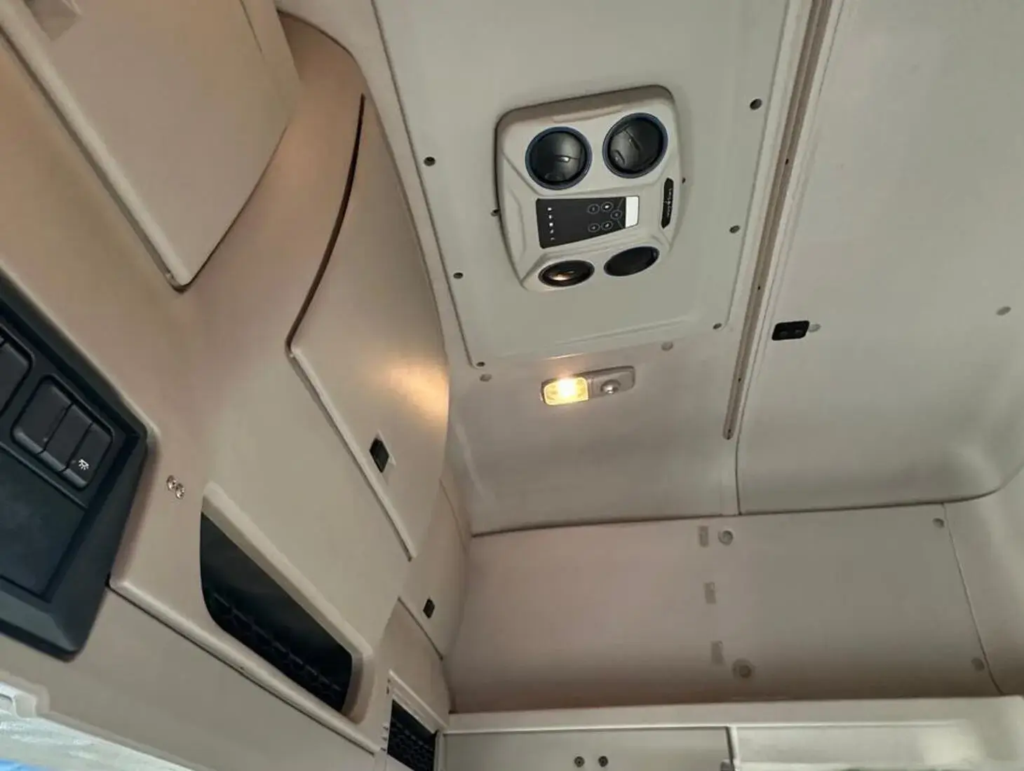 galeria DAF CF FAS 300 6x2