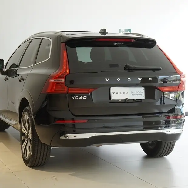 Volvo XC60 2.0 T8 RECHARGE PLUS AWD GEARTRONIC