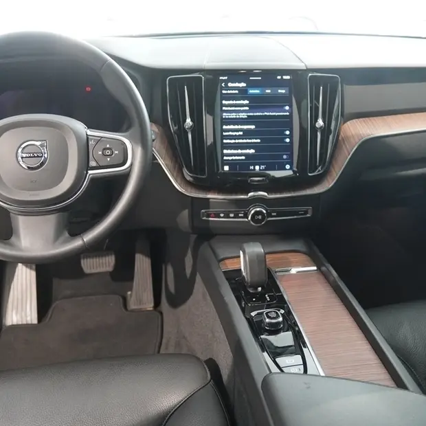 Volvo XC60 2.0 T8 RECHARGE PLUS AWD GEARTRONIC