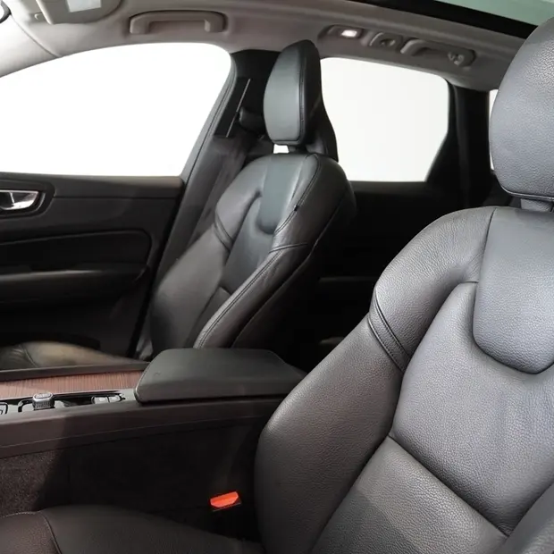 Volvo XC60 2.0 T8 RECHARGE PLUS AWD GEARTRONIC