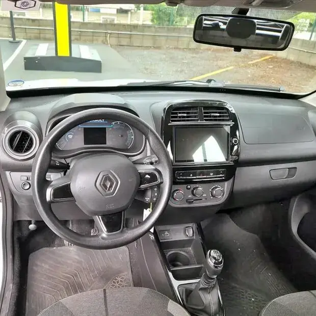 Renault KWID 1.0 12V SCE FLEX OUTSIDER MANUAL