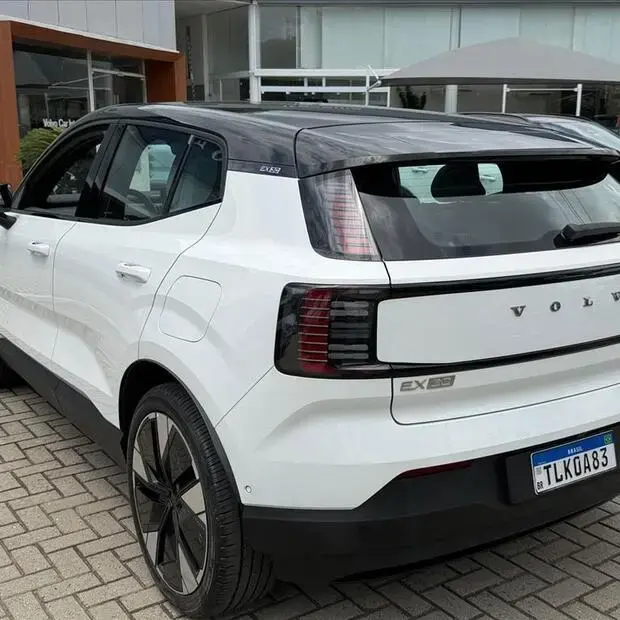 Volvo EX30 69 KW ELÉTRICO ULTRA