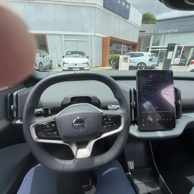 Volvo EX30 69 KW ELÉTRICO ULTRA