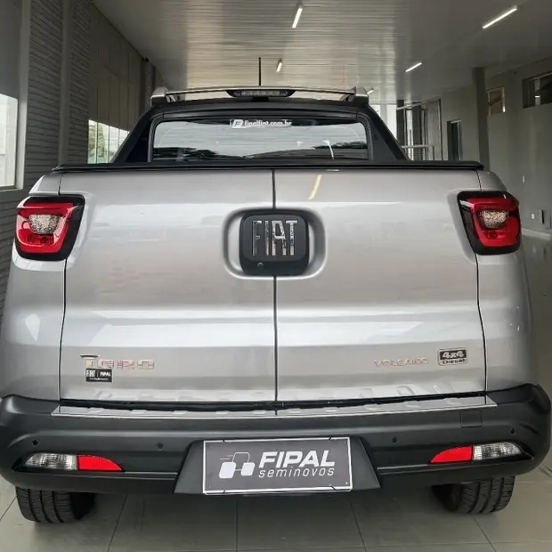 Fiat TORO 2.0 16V TURBO DIESEL VOLCANO 4WD AT9