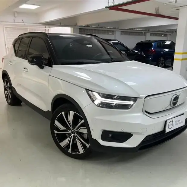 Volvo XC40 P8 RECHARGE ELECTRIC BEV PURE AWD