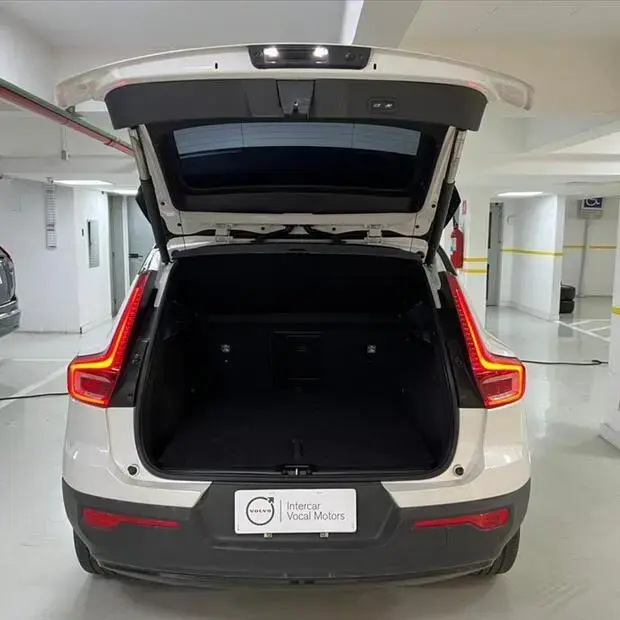 Volvo XC40 P8 RECHARGE ELECTRIC BEV PURE AWD