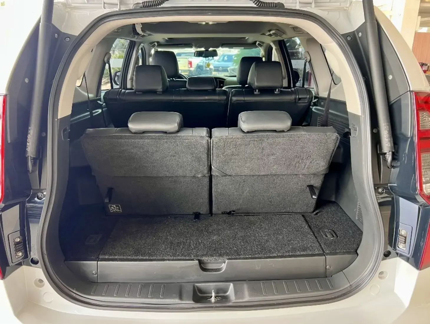 galeria PAJERO SPORT