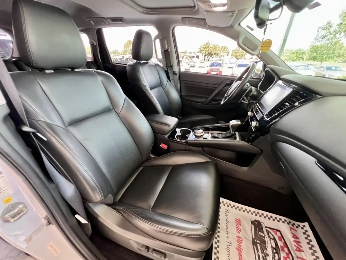 galeria PAJERO SPORT