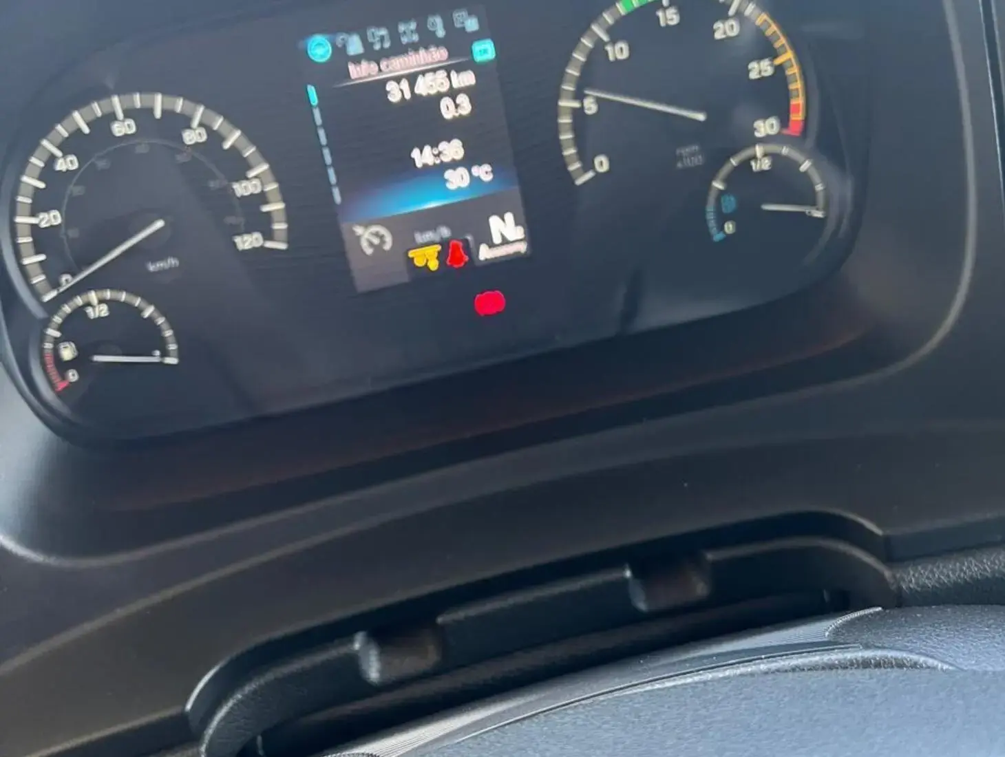 galeria ATEGO 2429 LEITO TETO ALTO