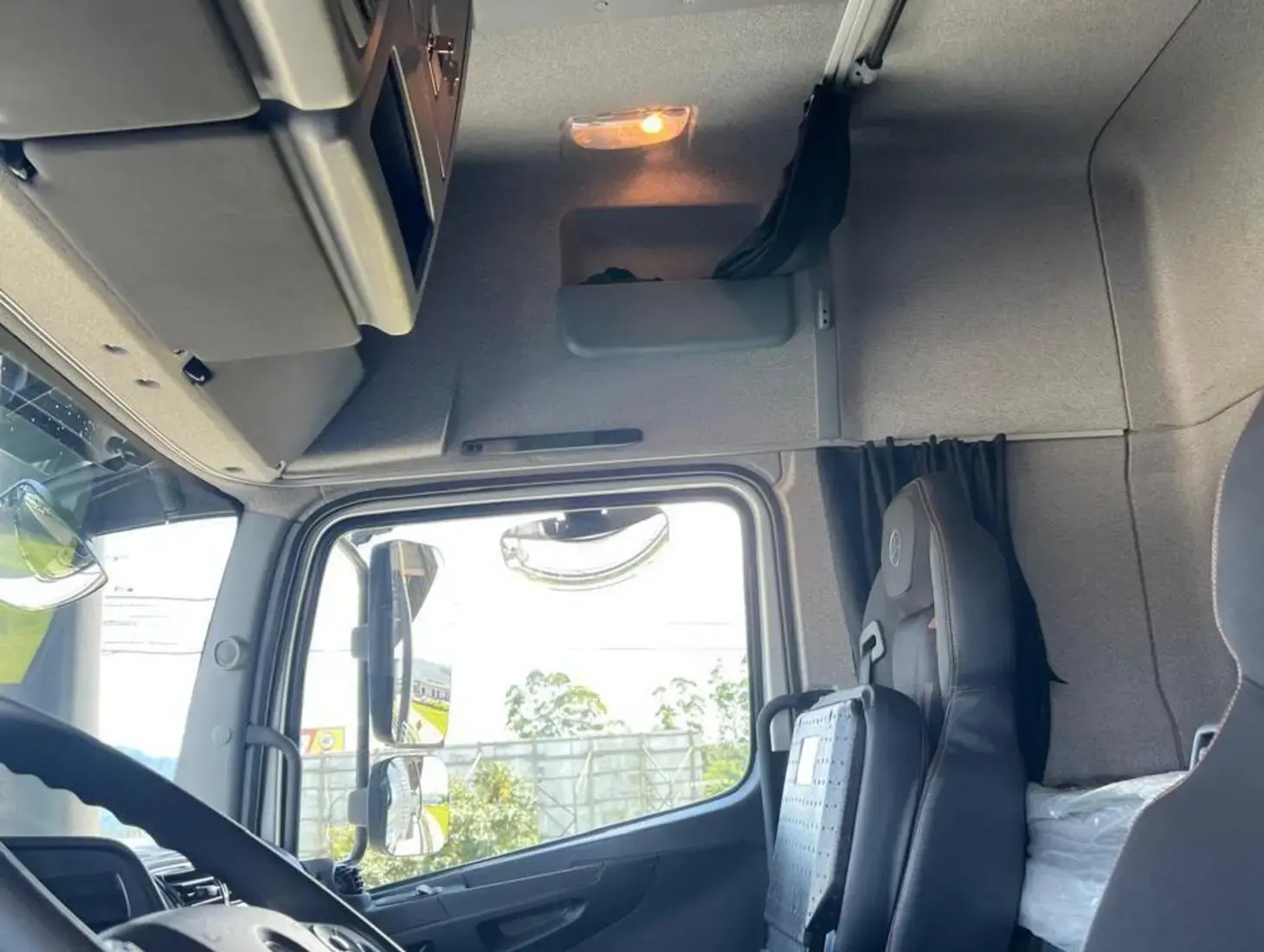 galeria ATEGO 2429 LEITO TETO ALTO