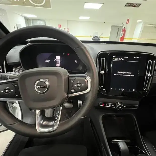 Volvo XC40 P8 RECHARGE ELECTRIC BEV PURE AWD