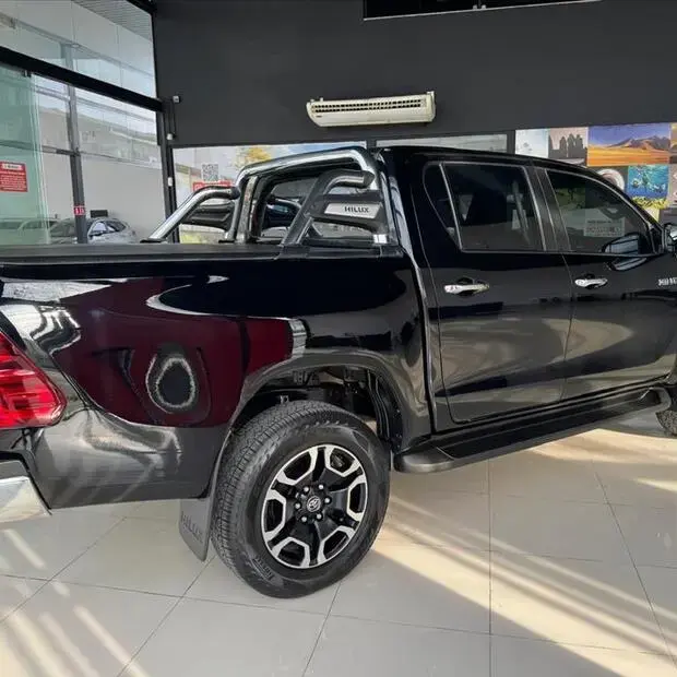 Toyota HILUX 2.8 D-4D TURBO DIESEL CD SRV 4X4 AUTOMÁTICO