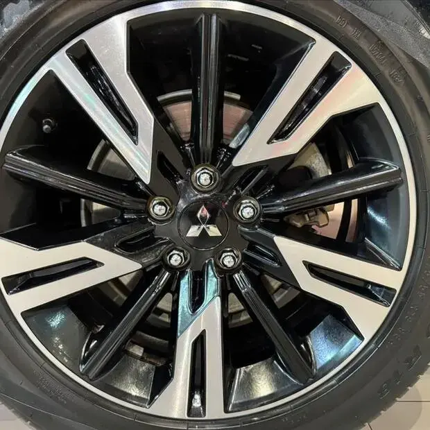 Mitsubishi ECLIPSE CROSS 1.5 MIVEC TURBO GASOLINA HPE-S S-AWC CVT