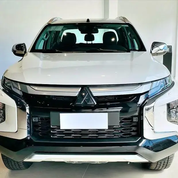 Mitsubishi L200 TRITON 2.4 16V TURBO DIESEL SPORT HPE-S CD 4P 4X4 AUTOMÁTICO