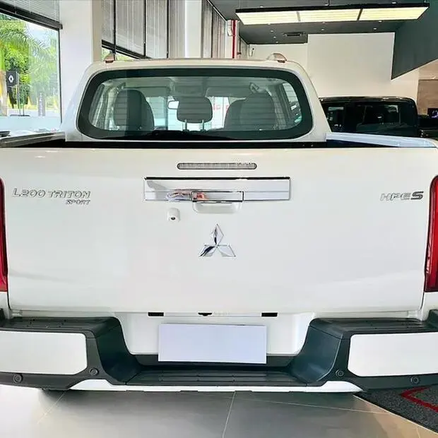 Mitsubishi L200 TRITON 2.4 16V TURBO DIESEL SPORT HPE-S CD 4P 4X4 AUTOMÁTICO