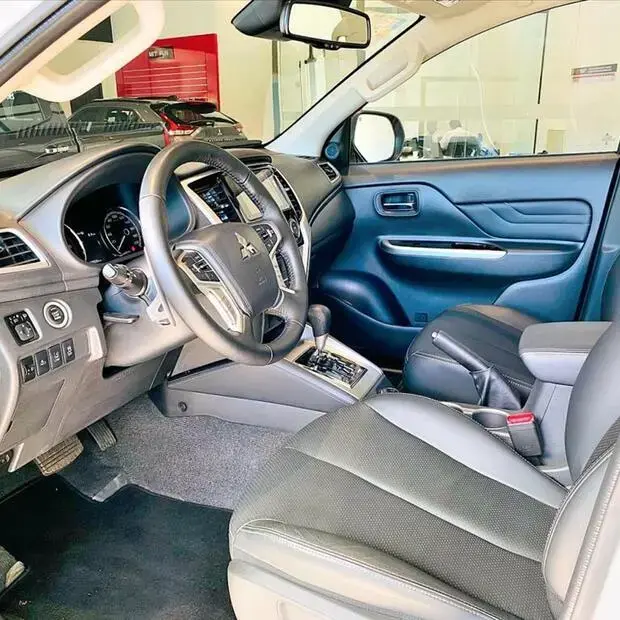 Mitsubishi L200 TRITON 2.4 16V TURBO DIESEL SPORT HPE-S CD 4P 4X4 AUTOMÁTICO