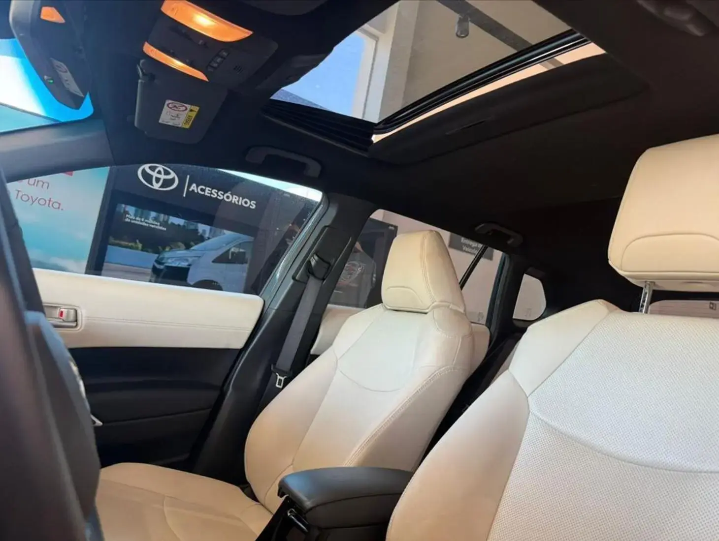 galeria COROLLA CROSS