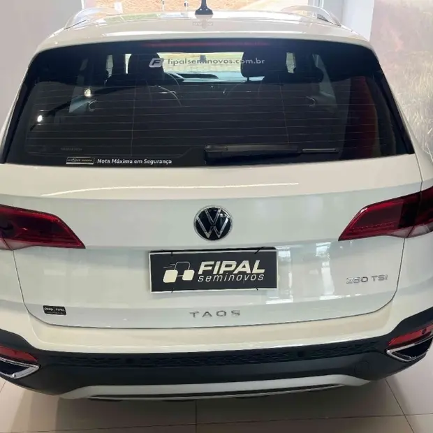 Volkswagen TAOS 1.4 250 TSI TOTAL FLEX HIGHLINE AUTOMÁTICO