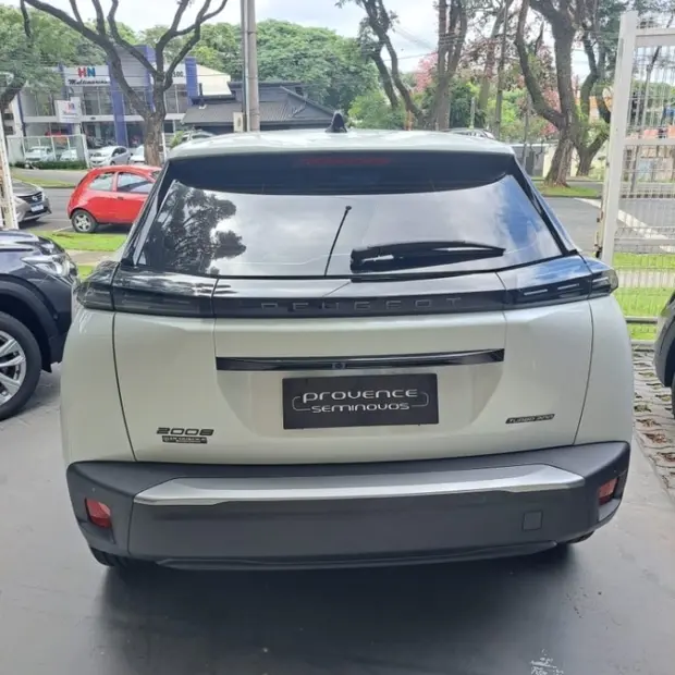 Peugeot 2008 1.0 TURBO 200 FLEX ACTIVE CVT