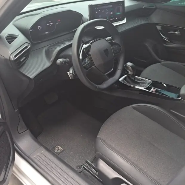 Peugeot 2008 1.0 TURBO 200 FLEX ACTIVE CVT