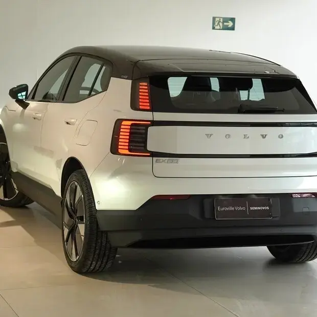 Volvo EX30 69 KW ELÉTRICO ULTRA
