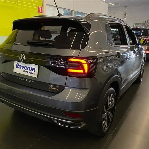 Volkswagen T-CROSS 1.0 200 TSI TOTAL FLEX COMFORTLINE AUTOMÁTICO