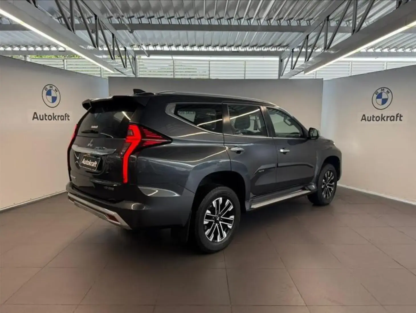 galeria PAJERO SPORT