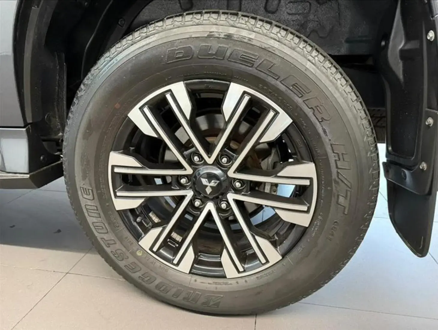 galeria PAJERO SPORT