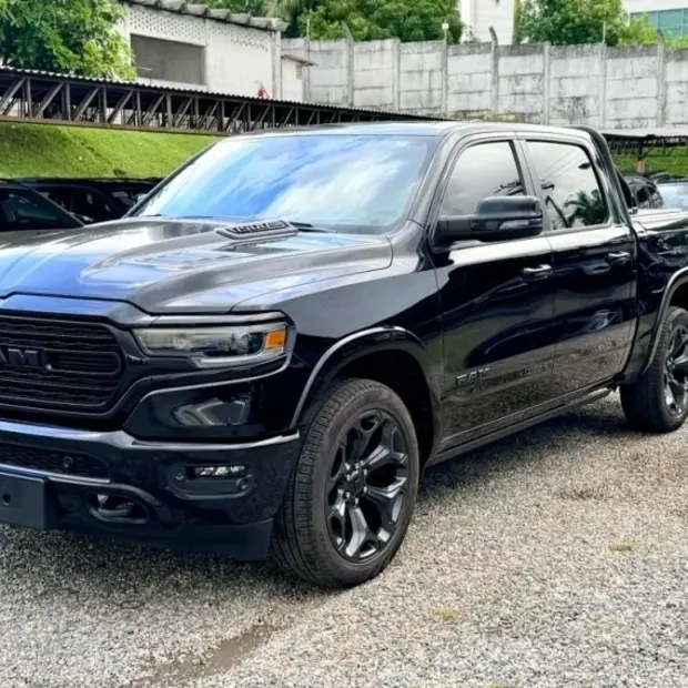 Ram 1500 5.7 V8 GASOLINA LIMITED NIGHT EDITION CD 4X4 AUTOMÁTICO