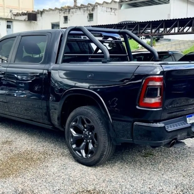 Ram 1500 5.7 V8 GASOLINA LIMITED NIGHT EDITION CD 4X4 AUTOMÁTICO