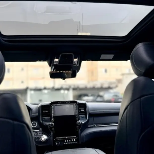 Ram 1500 5.7 V8 GASOLINA LIMITED NIGHT EDITION CD 4X4 AUTOMÁTICO