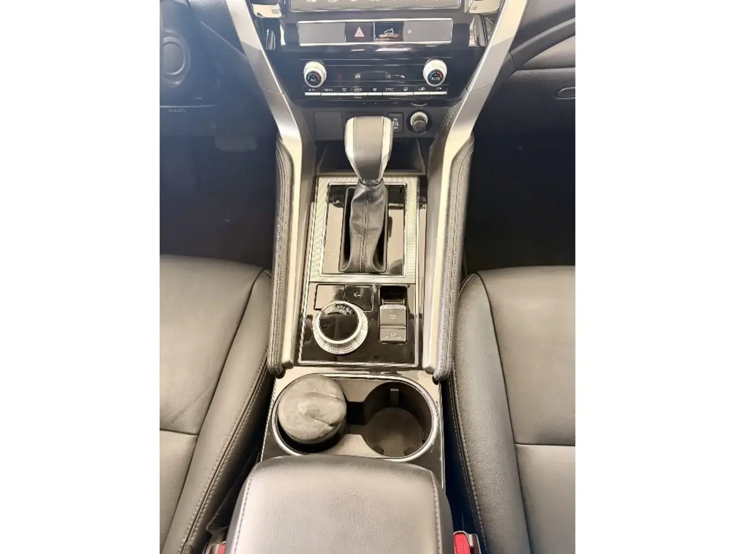 galeria PAJERO SPORT