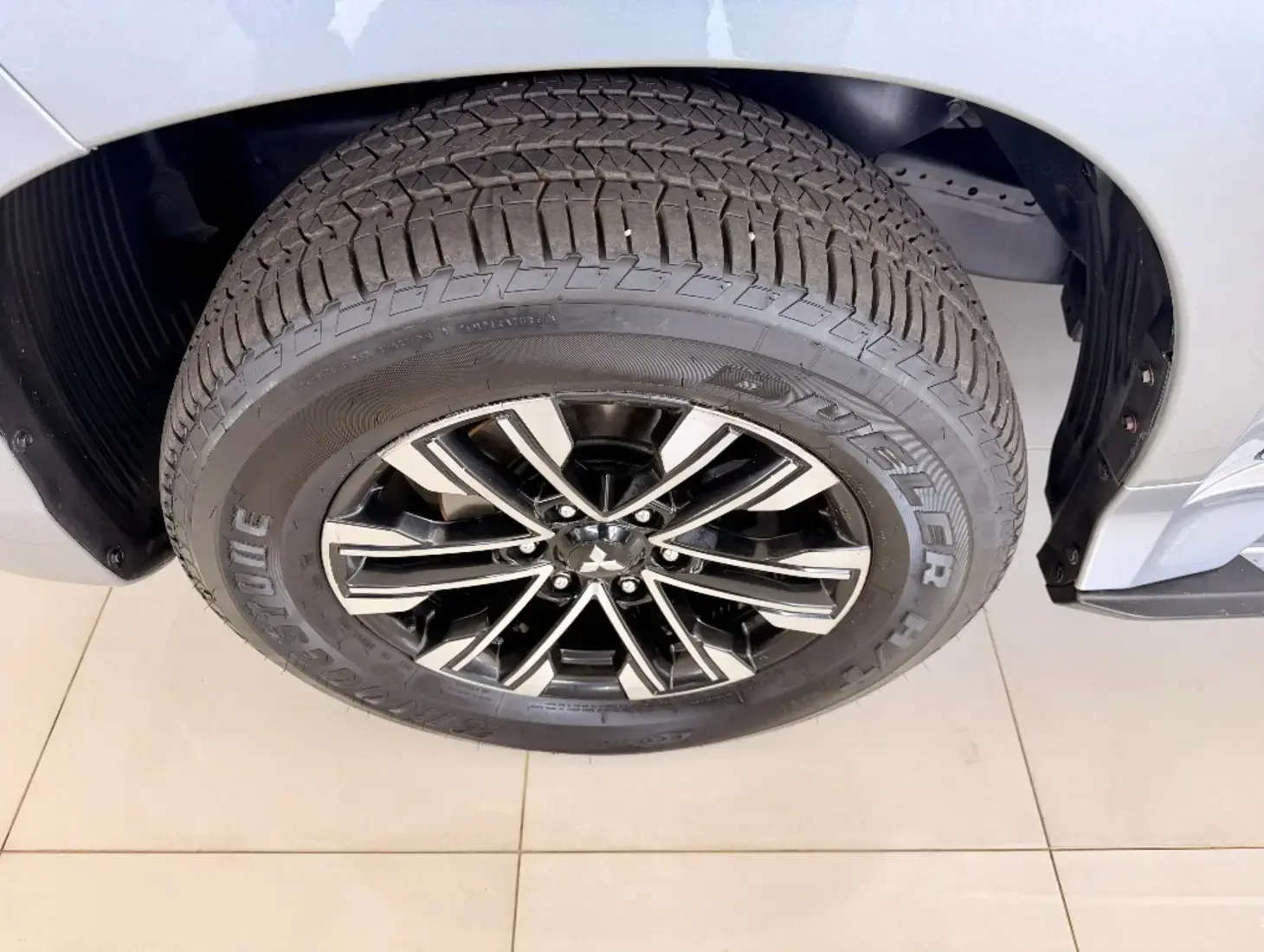 galeria PAJERO SPORT