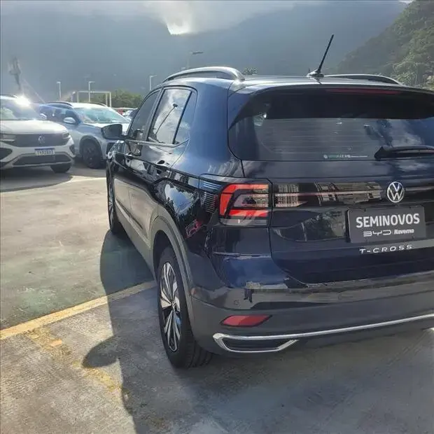 Volkswagen T-CROSS 1.0 200 TSI TOTAL FLEX COMFORTLINE AUTOMÁTICO