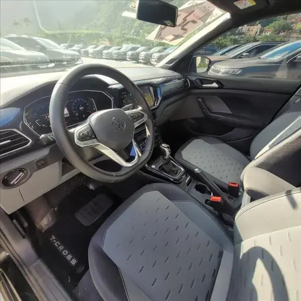 Volkswagen T-CROSS 1.0 200 TSI TOTAL FLEX COMFORTLINE AUTOMÁTICO