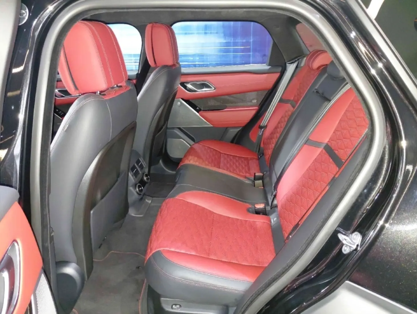 galeria RANGE ROVER VELAR