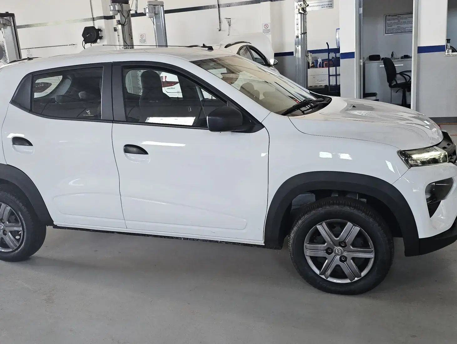 galeria KWID 1.0 MANUAL