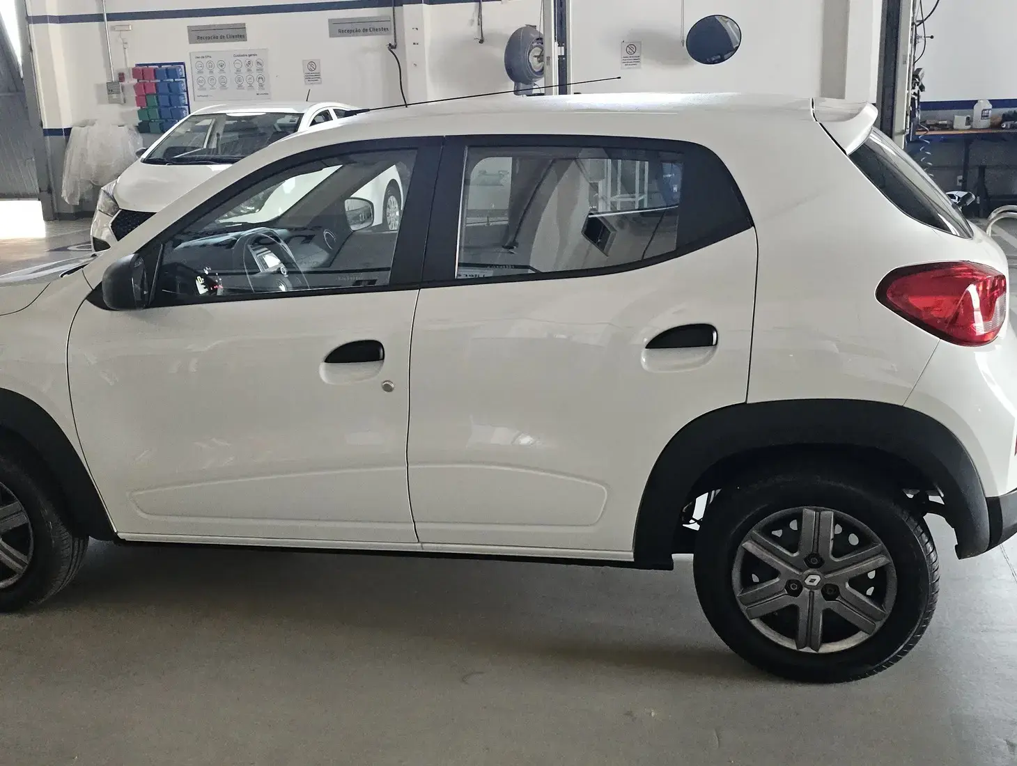 galeria KWID 1.0 MANUAL