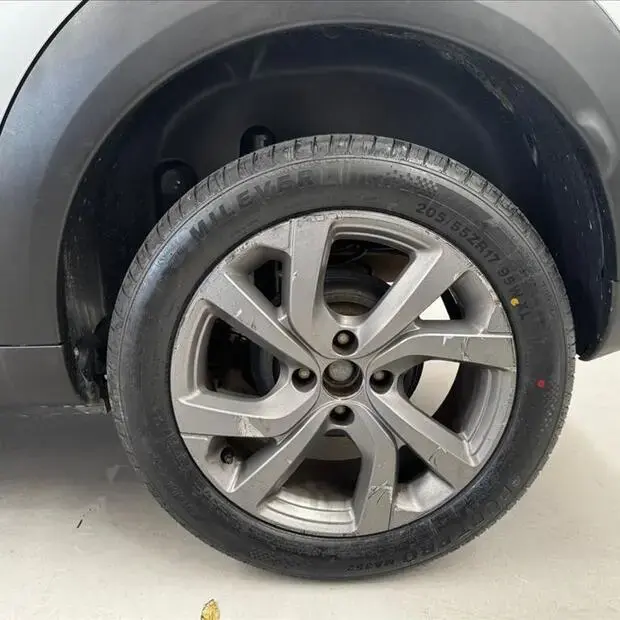 Citroën C4 CACTUS 1.6 VTI 120 FLEX FEEL EAT6