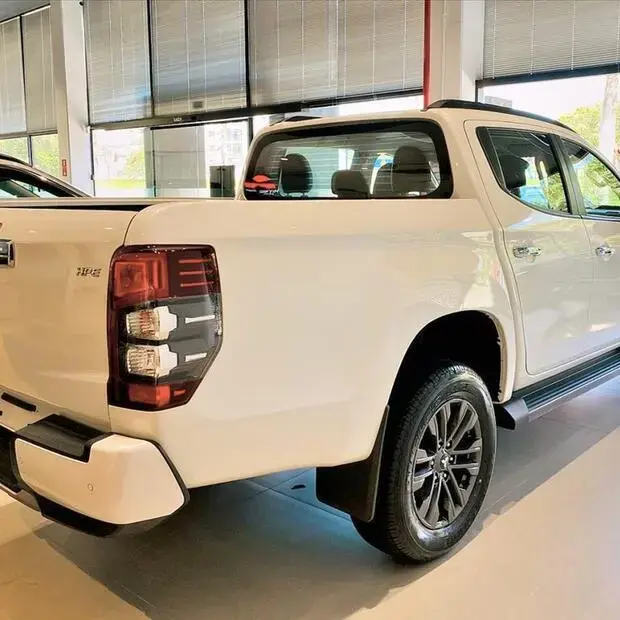 Mitsubishi L200 TRITON 2.4 16V TURBO DIESEL SPORT HPE CD 4P 4X4 AUTOMÁTICO