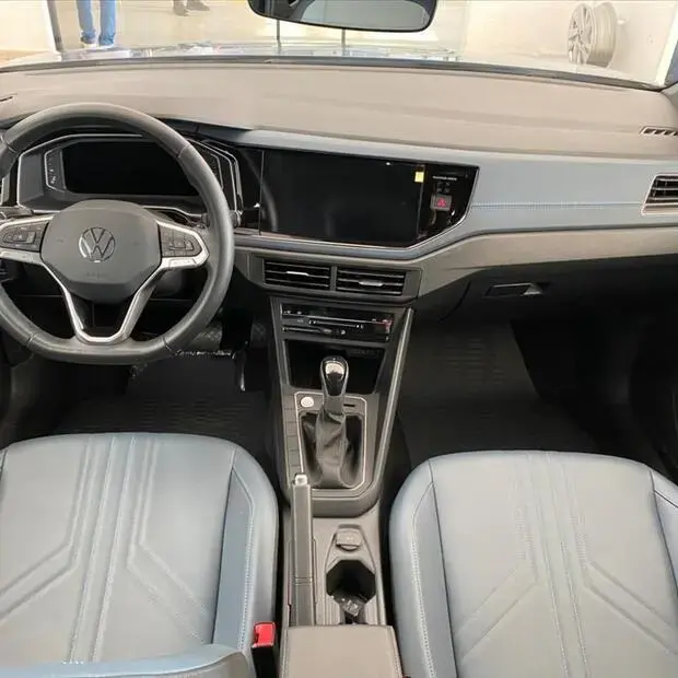 Volkswagen NIVUS 1.0 200 TSI TOTAL FLEX HIGHLINE AUTOMÁTICO