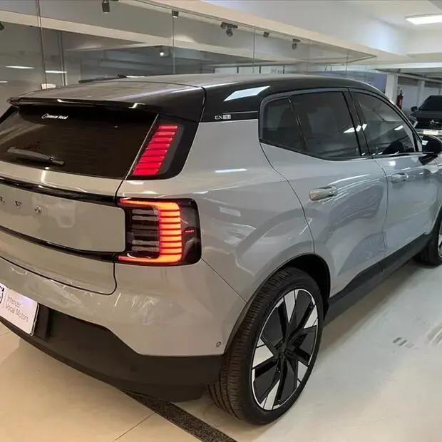 Volvo EX30 69 KW ELÉTRICO ULTRA