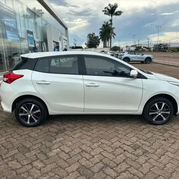 Toyota YARIS 1.5 16V FLEX XL PLUS CONNECT MULTIDRIVE