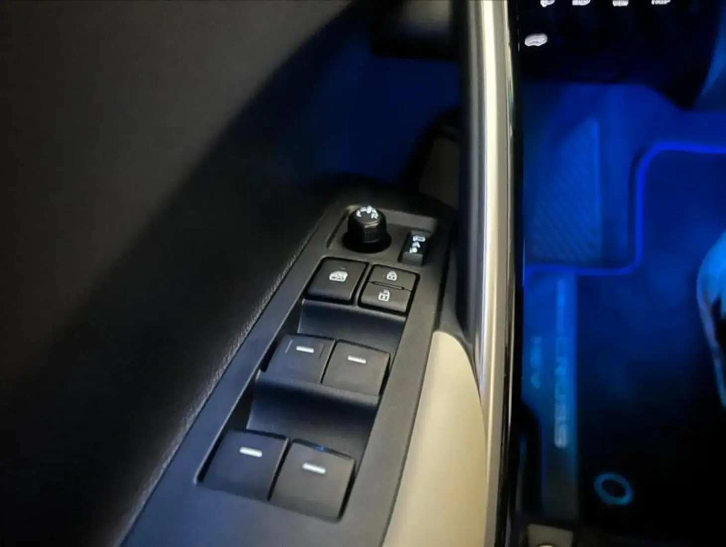 galeria COROLLA CROSS