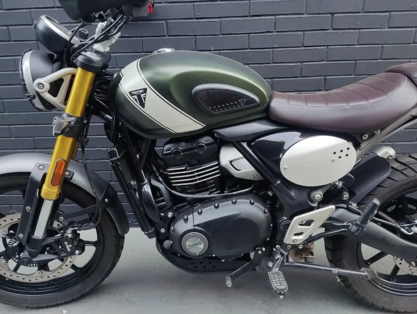 galeria Scrambler 400 X