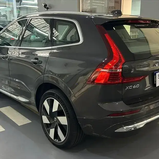 Volvo XC60 2.0 T8 RECHARGE ULTIMATE AWD GEARTRONIC