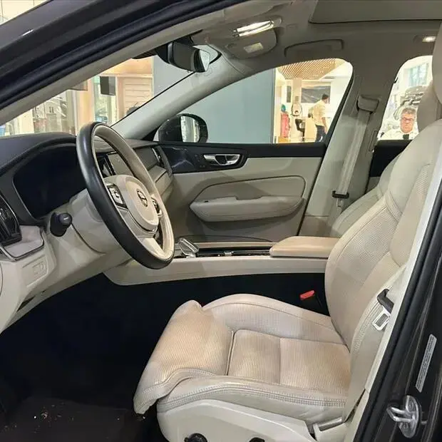 Volvo XC60 2.0 T8 RECHARGE ULTIMATE AWD GEARTRONIC